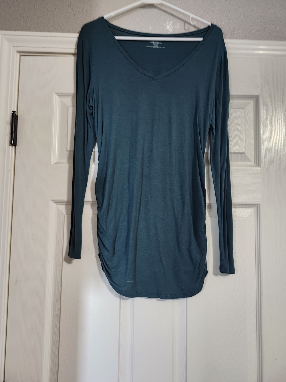 Long Sleeve V-Neck Women’s Maternity Top in Teal